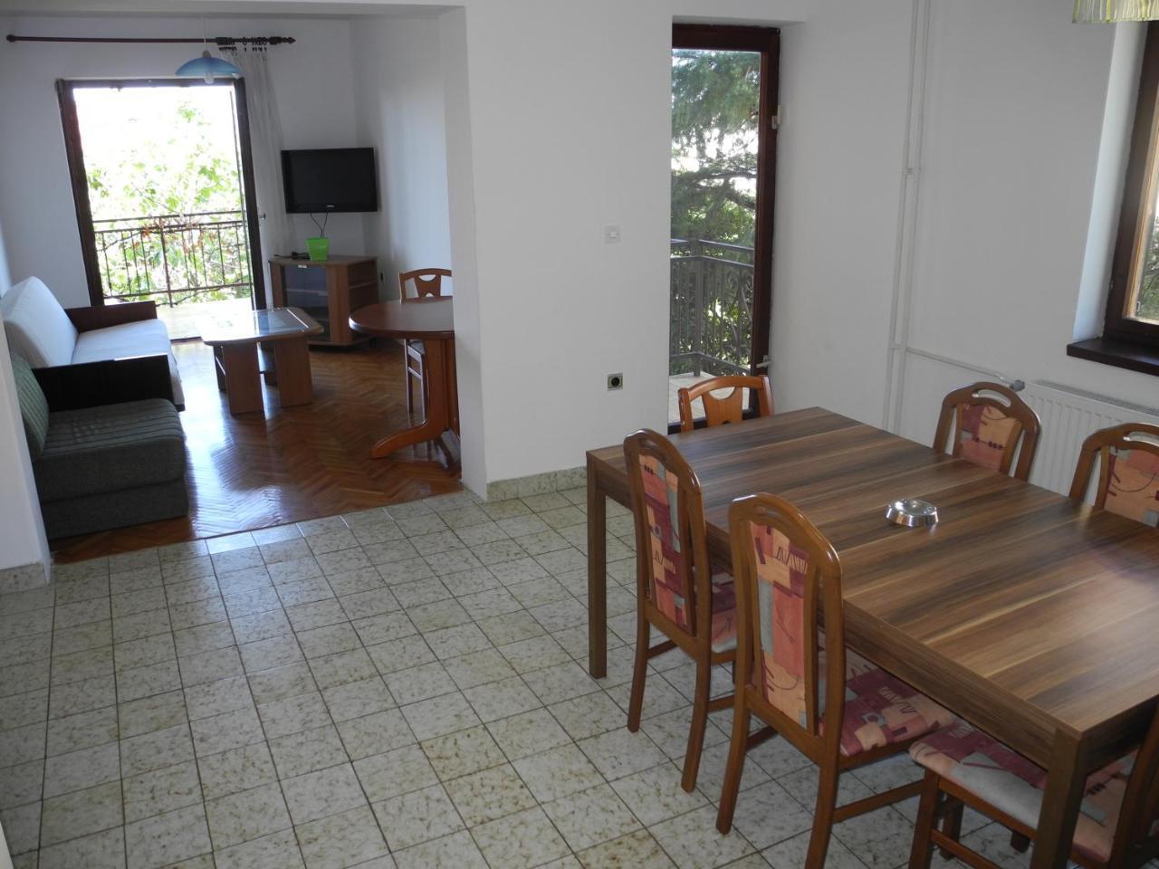 Apartment Vucko 6 Pax Crikvenica Exterior foto