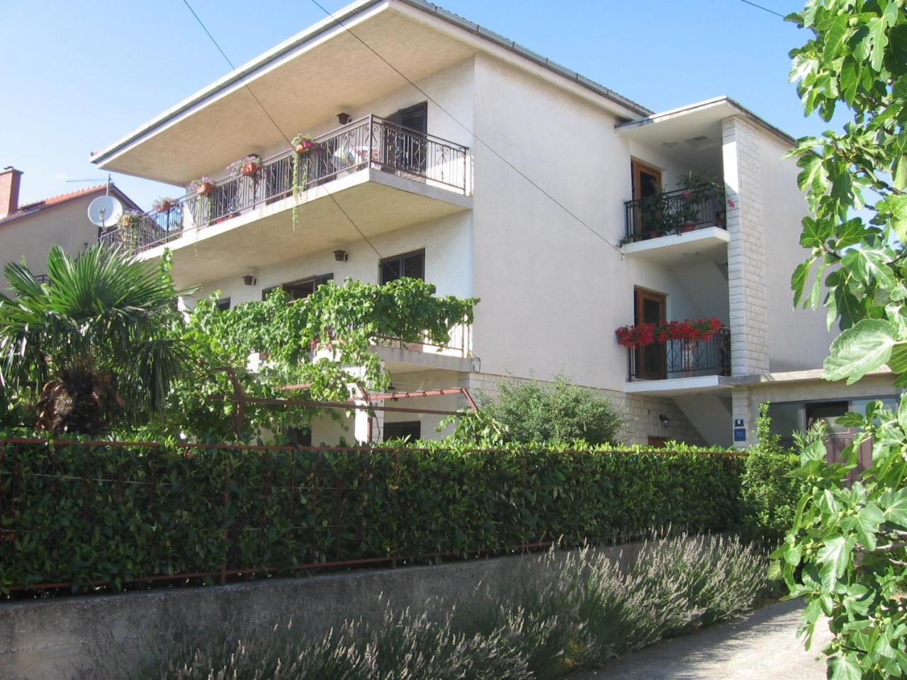 Apartment Vucko 6 Pax Crikvenica Exterior foto